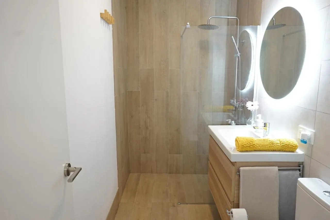 Playa, Piscina Y Relax En Este Coqueto Apartamento En Nerja